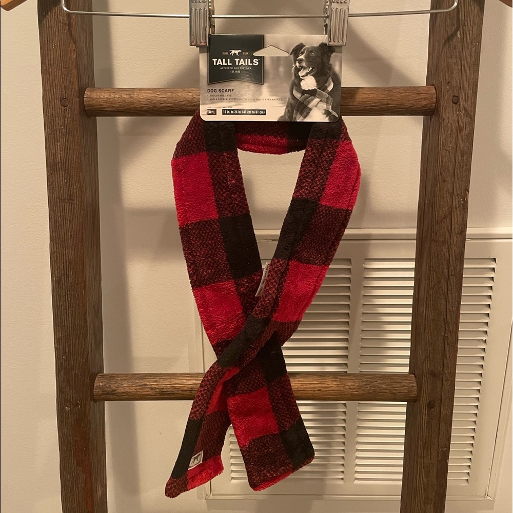 NWT Cute Dog Scarf in Red & Black 🐕 🧣